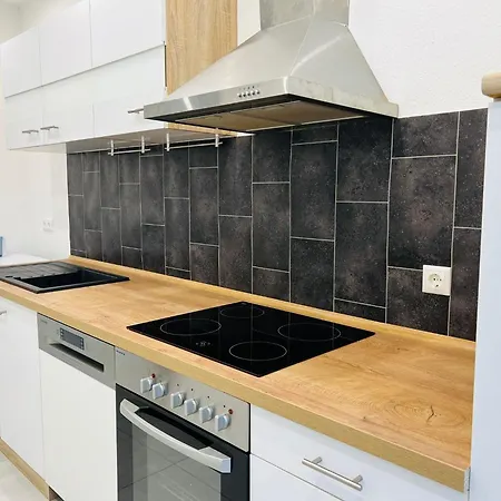 Apartment Twenty Five Apartment Bei Dresden - Free Parking, Massage-Stuhl, Netflix & Coffee Machine