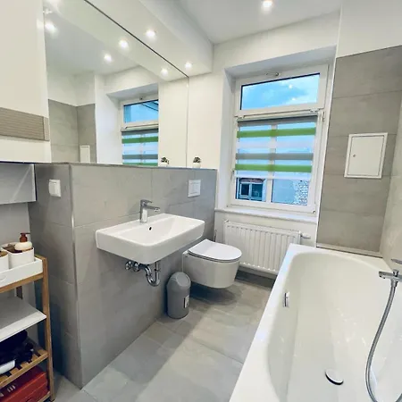 Apartment Twenty Five Apartment Bei Dresden - Free Parking, Massage-Stuhl, Netflix & Coffee Machine *