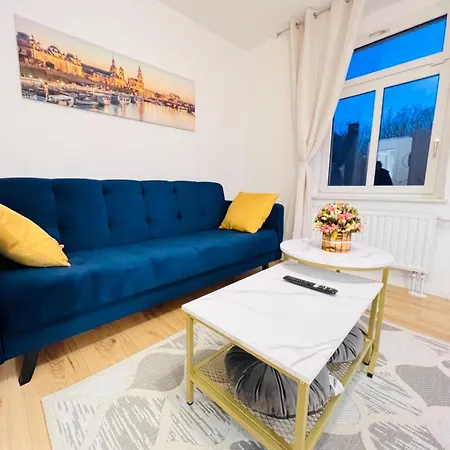 Twenty Five Apartment Bei Dresden - Free Parking, Massage-Stuhl, Netflix & Coffee Machine Apartment Heidenau (Saxony)