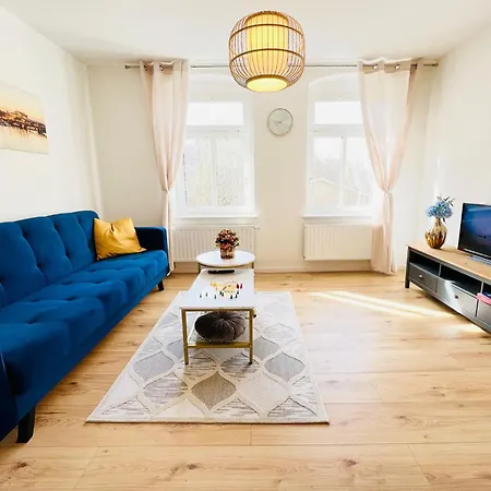Apartment Twenty Five Apartment Bei Dresden - Free Parking, Massage-Stuhl, Netflix & Coffee Machine