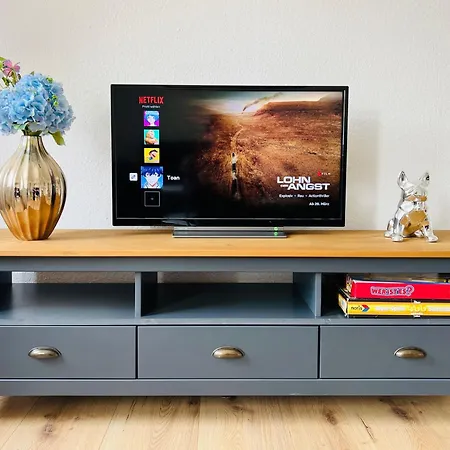 Apartment Twenty Five Apartment Bei Dresden - Free Parking, Massage-Stuhl, Netflix & Coffee Machine