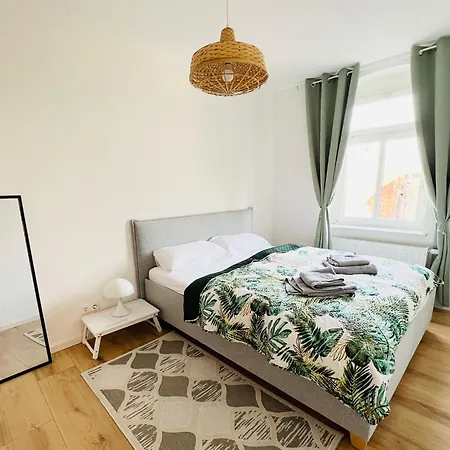 Apartment Twenty Five Apartment Bei Dresden - Free Parking, Massage-Stuhl, Netflix & Coffee Machine *