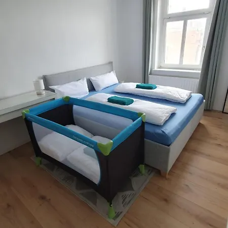 Twenty Five Bei Dresden - Free Parking, Netflix & Coffee Machine דירה היידנאו
