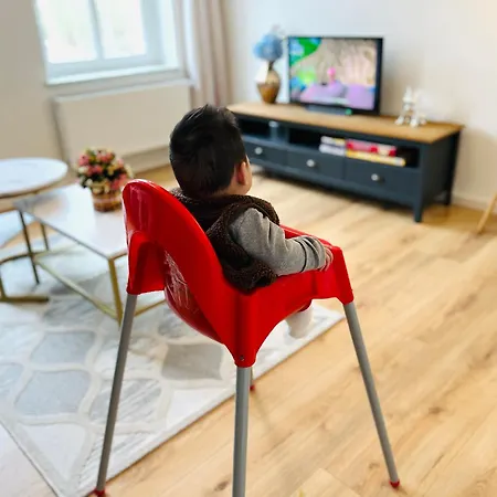 Twenty Five Bei Dresden - Free Parking, Massage-stuhl, Netflix & Coffee Machine Apartment